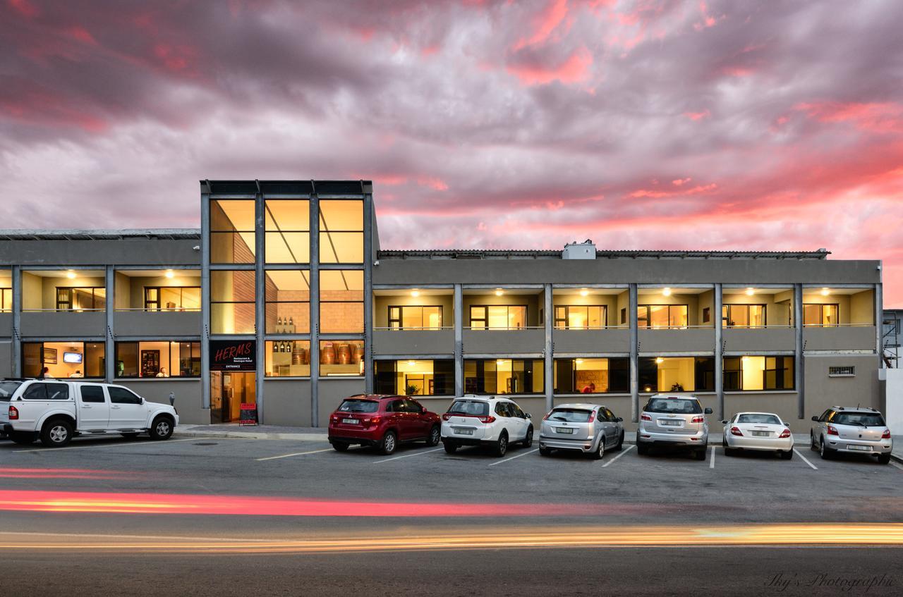Herms Restaurant & Boutique Hotel Port Elizabeth Exterior photo