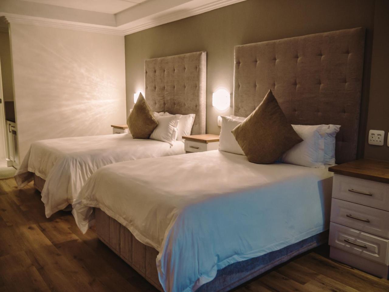 Herms Restaurant & Boutique Hotel Port Elizabeth Exterior photo
